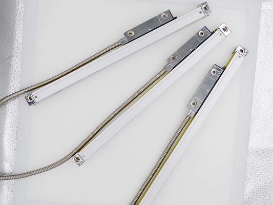 IP67 Beschermingsklasse Optische lineaire encoders Resolutie 5 μm Display Resolutie Incremental of Absolute